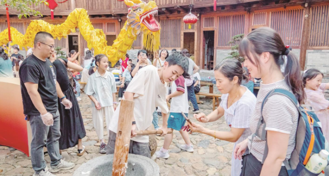 第二届海峡两岸（漳州）妇女家庭嘉年华中秋国庆联谊活动举办