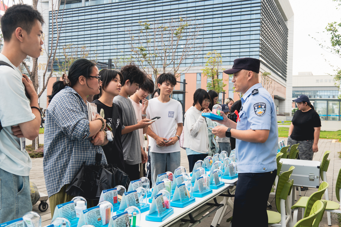 福建省青少年“拒毒防艾”公益宣教活动走进福州外语外贸学院