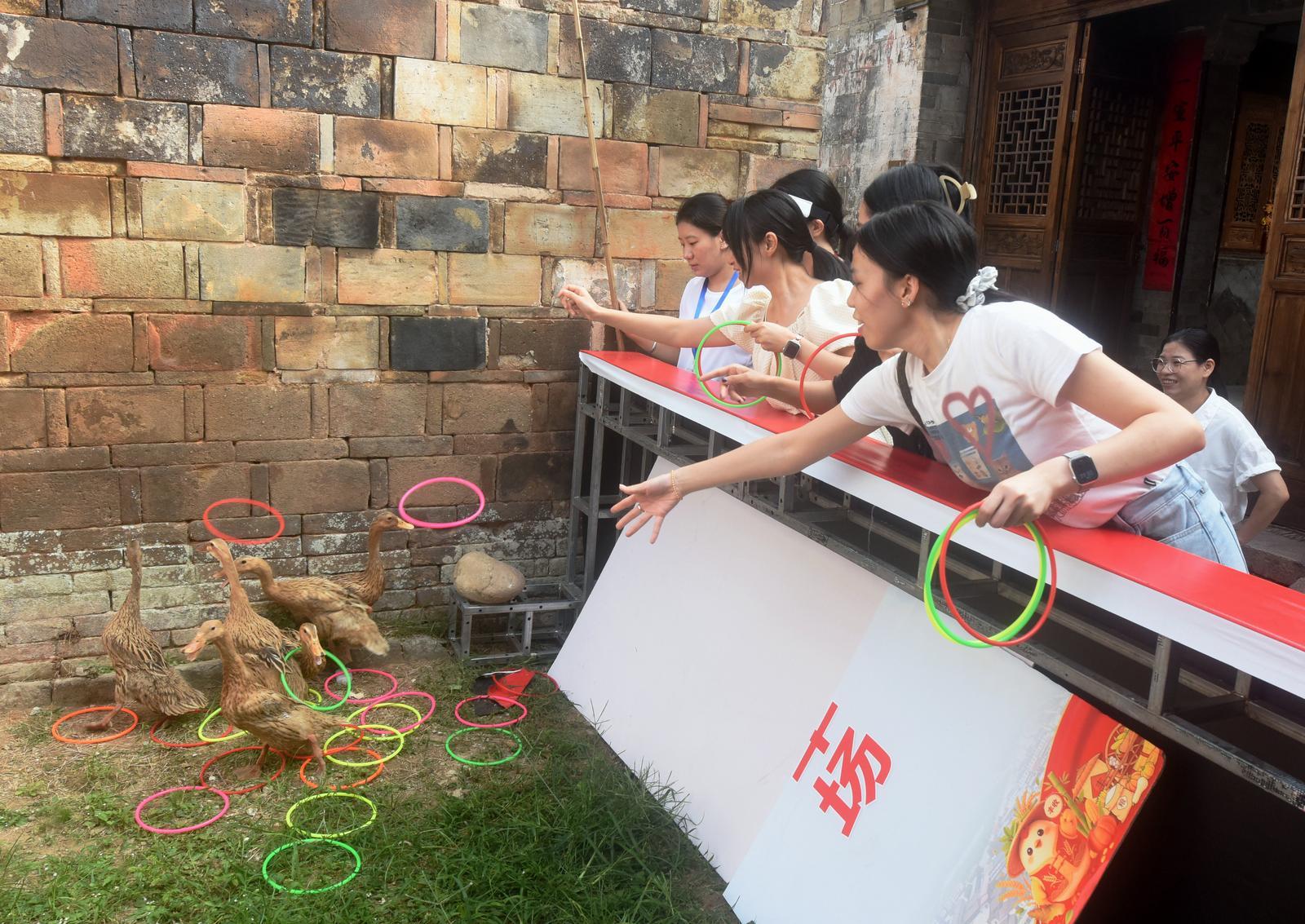 福建：山海欢歌庆丰年
