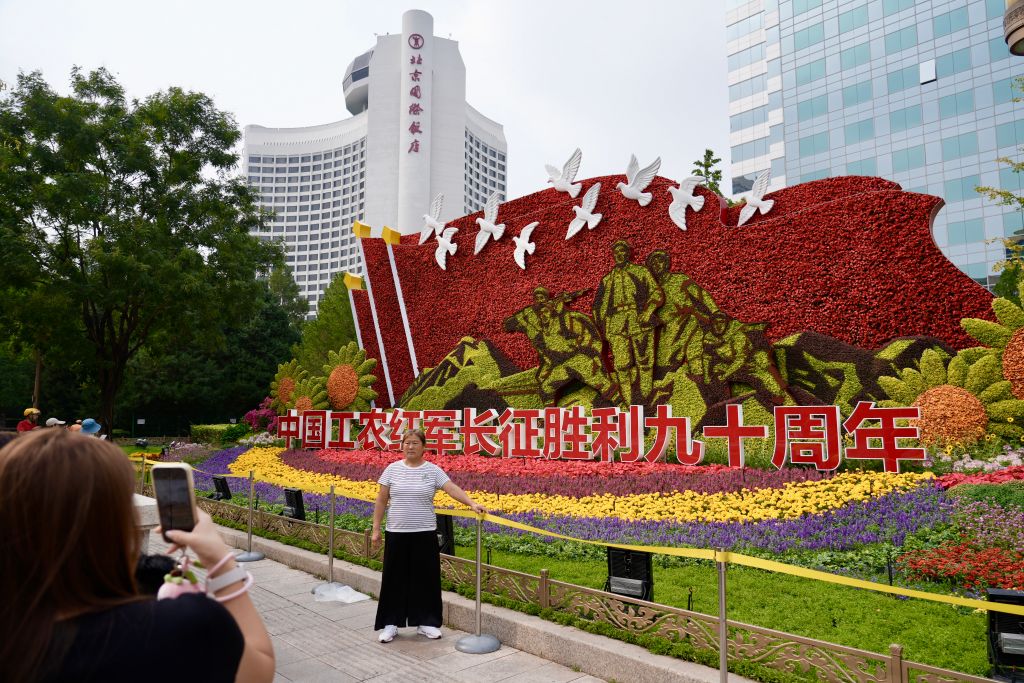 国庆花坛里,折叠着“中国的时间”