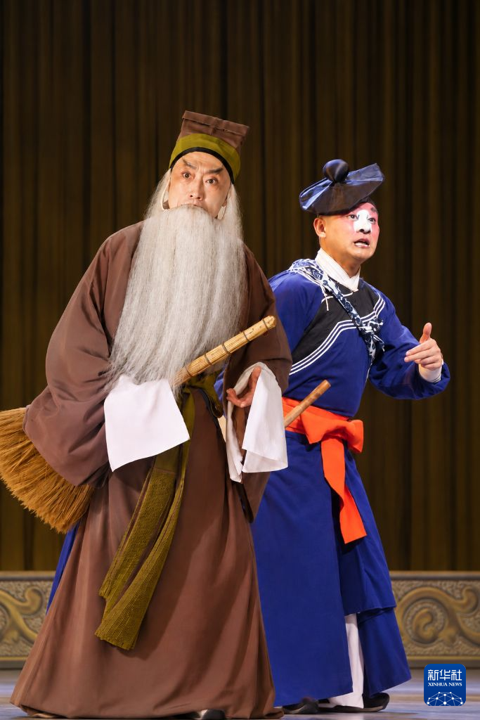 京昆合璧度中秋 两岸戏曲团体台北共演经典