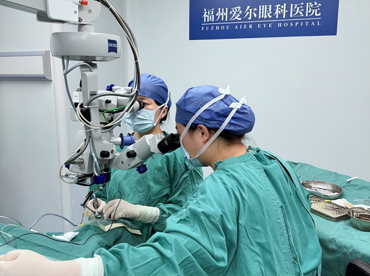 中秋假期接连4例“眼中风”急诊!福州爱尔眼科24小时绿色通道争分夺秒救治