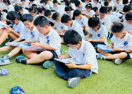 千名学生同解数独 “动静搭配”让课间更多元