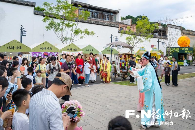 福州：处处是舞台 人人享文艺