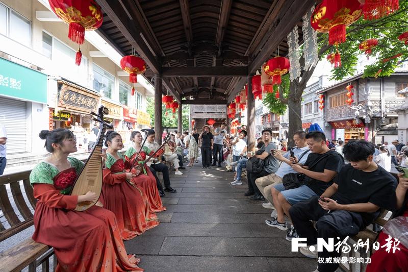福州：处处是舞台 人人享文艺