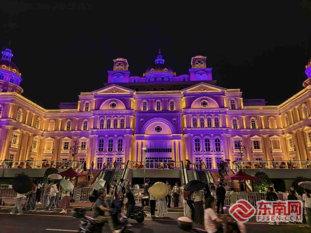 政策红利释放场景多点开花 福建国庆假日消费市场热力涌动