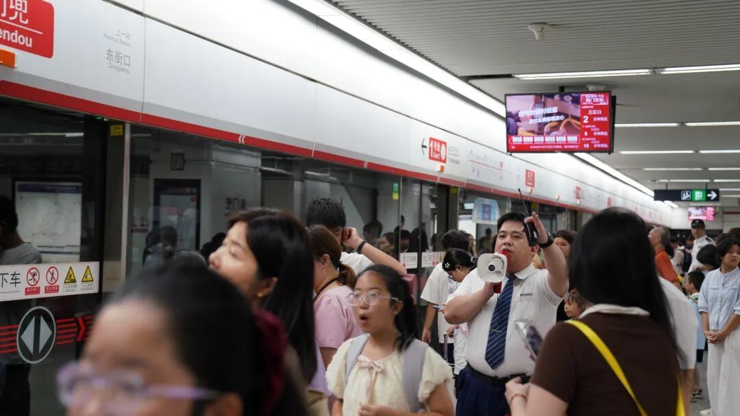 福州地铁全线网末班车于23:30从两端站始发