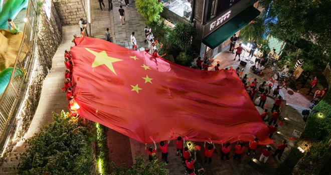 福是一抹红：古厝留存英雄迹 街巷漫传家国声