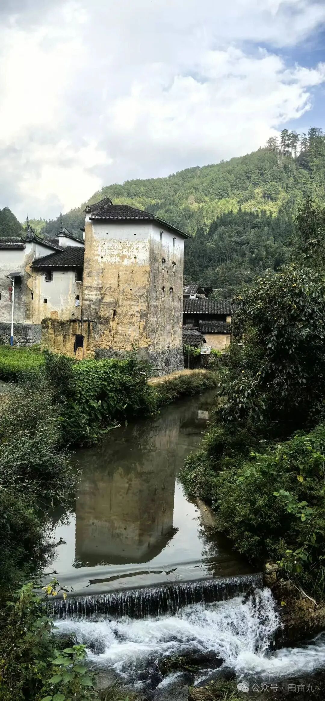 雕楼外观