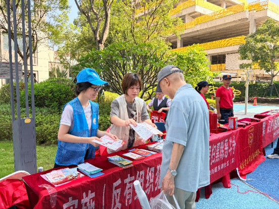 福州温泉街道东湖社区开展&ldquo;情暖1060