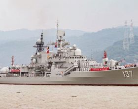 入列25年，福州舰回家了！