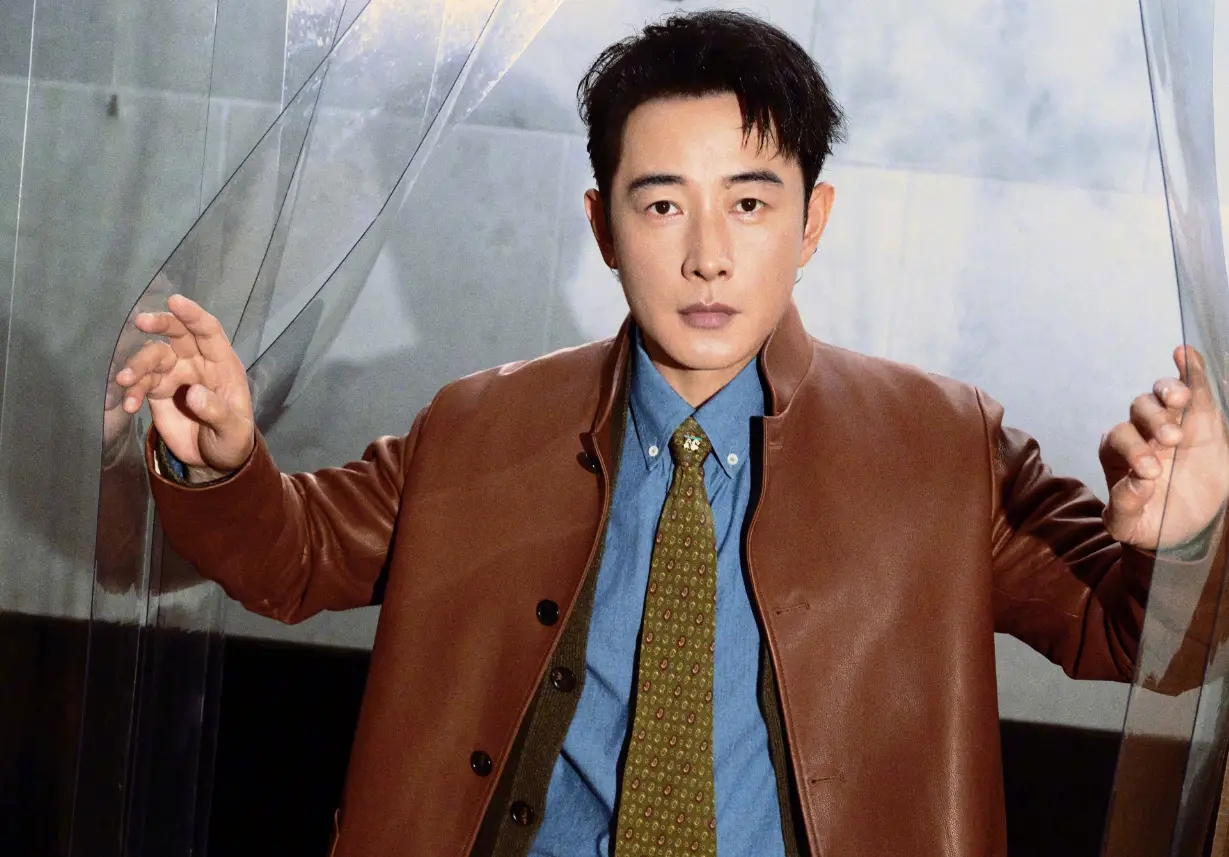 罗晋坦言会每天和老婆唐嫣分享自己动向：你不能人丢了呀 