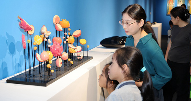 第四届高校工艺美术专业优秀毕业作品展在厦开展