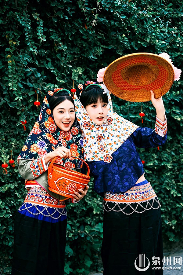 游客体验惠女服饰